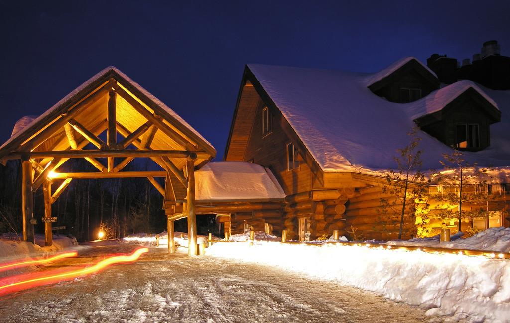 Sacacomie Hôtel et Spa Saint-Alexis-des-Monts Exterior foto