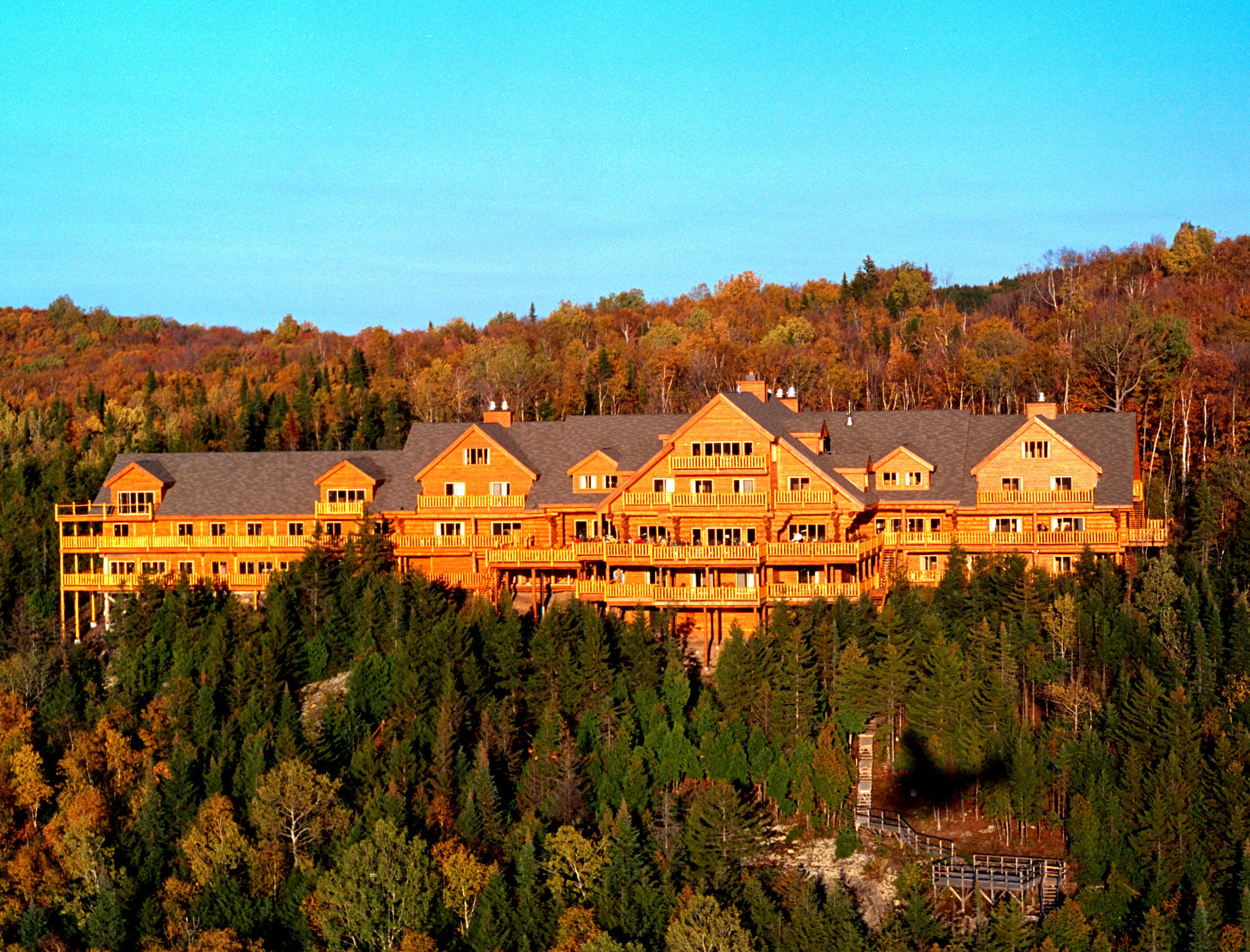 Sacacomie Hôtel et Spa Saint-Alexis-des-Monts Exterior foto